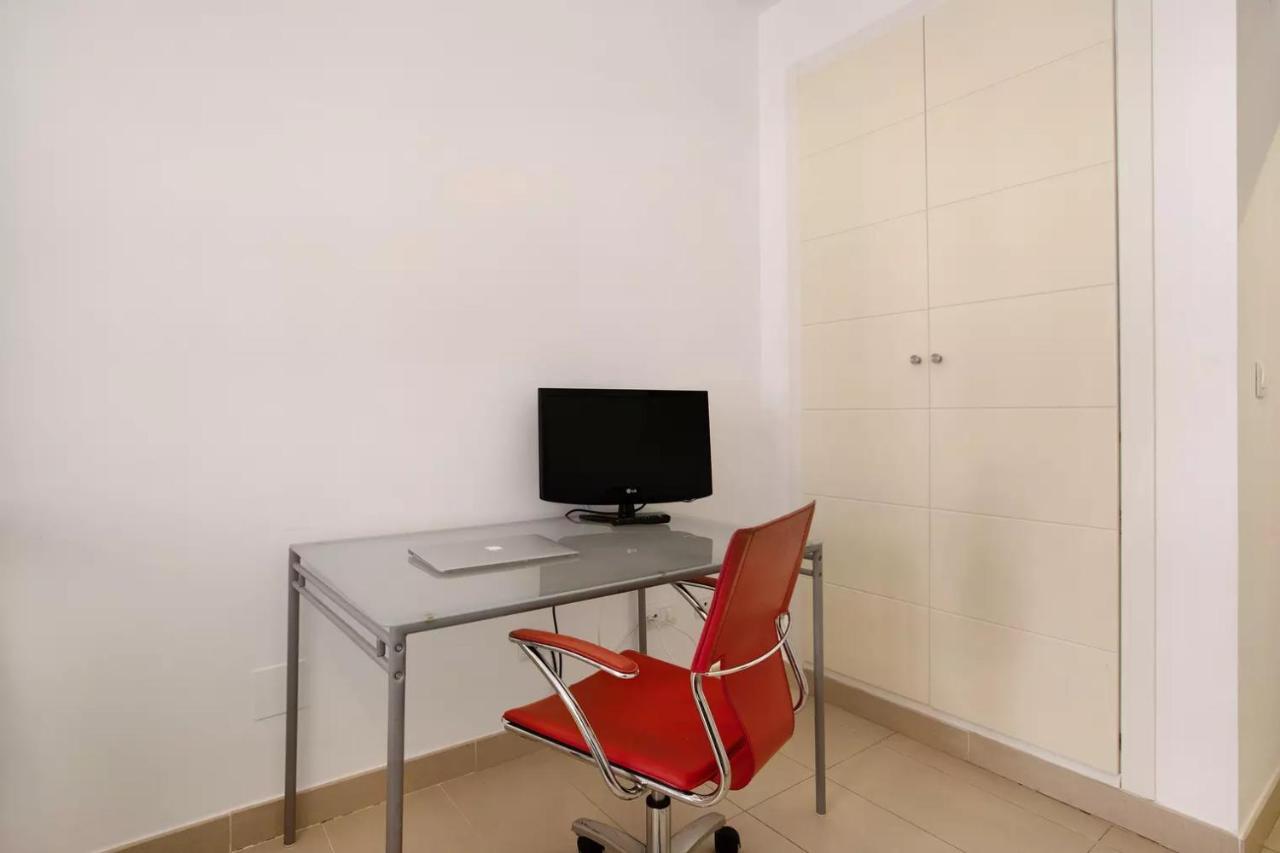 Malaga Campus Apartment Parking Included Dış mekan fotoğraf