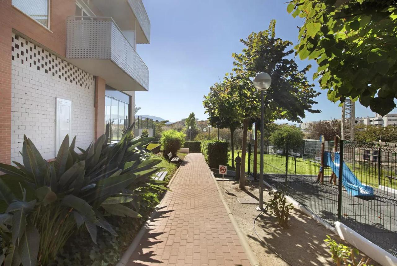 Malaga Campus Apartment Parking Included Dış mekan fotoğraf