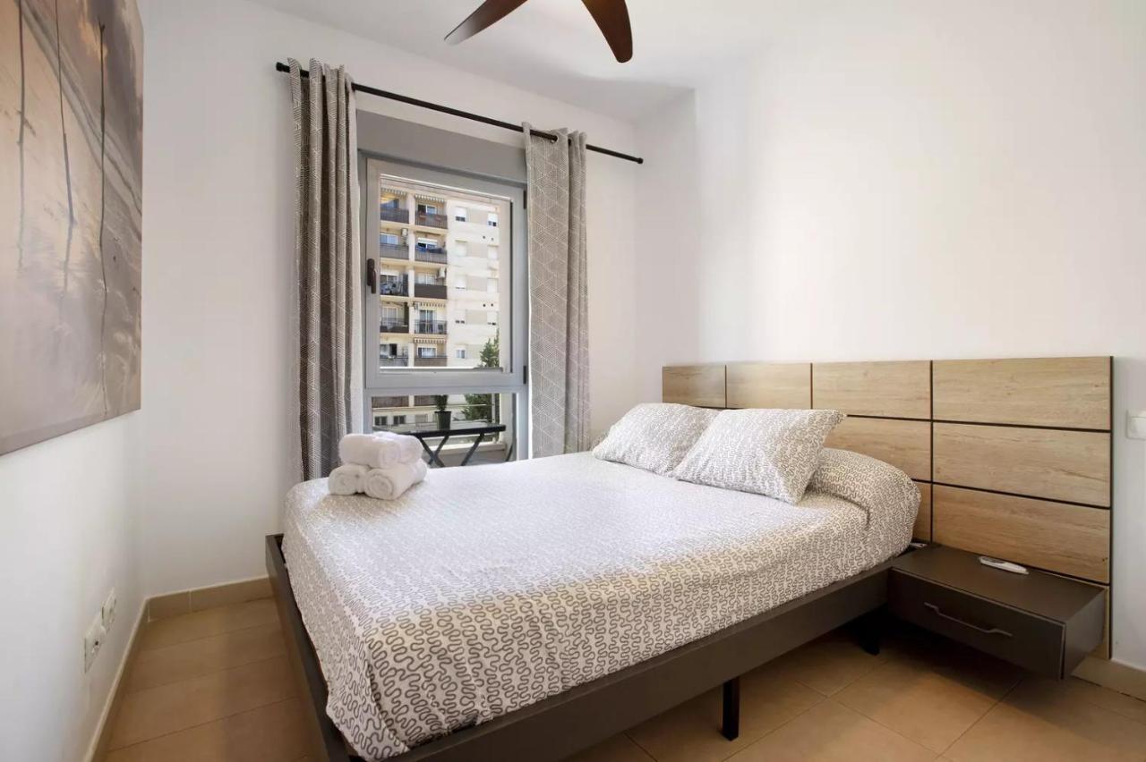 Malaga Campus Apartment Parking Included Dış mekan fotoğraf